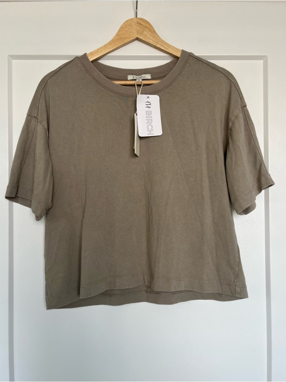 Z Supply On The Go Tee Cropped Boxy Neutral Taupe NWT Size Large